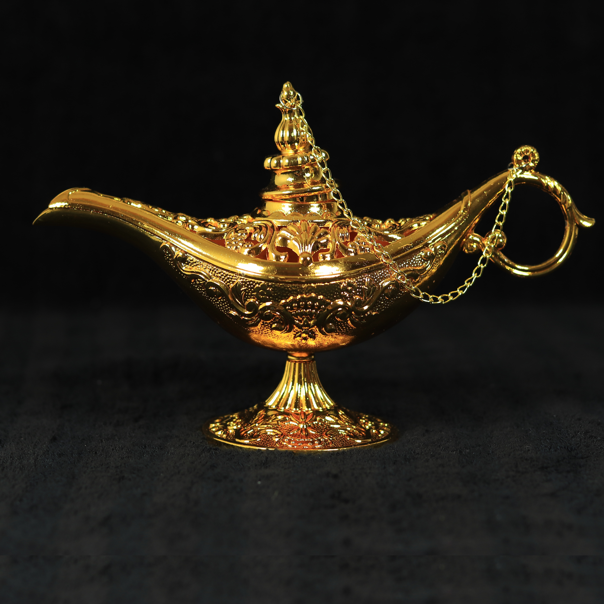 Aladdin Dekolampe